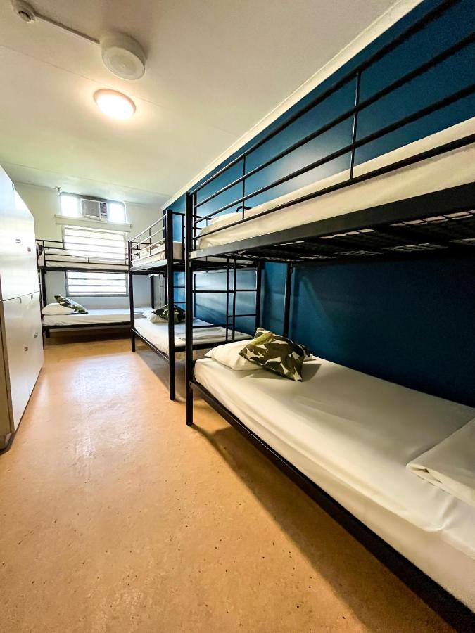 Mom Darwin Hostel ภายนอก รูปภาพ
