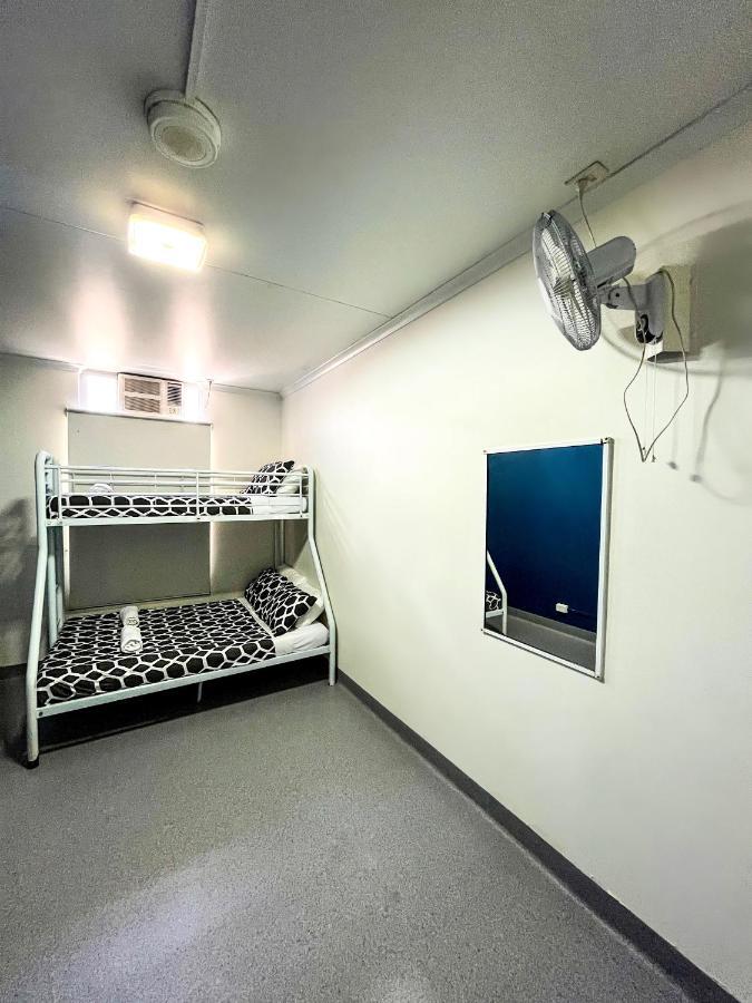 Mom Darwin Hostel ภายนอก รูปภาพ